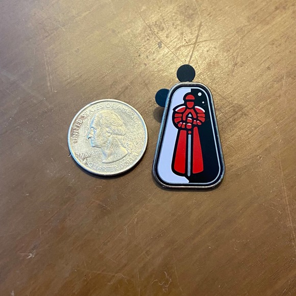 Disney star wars elite praetorian guard The Last Jedi enamel pin - Picture 2 of 4